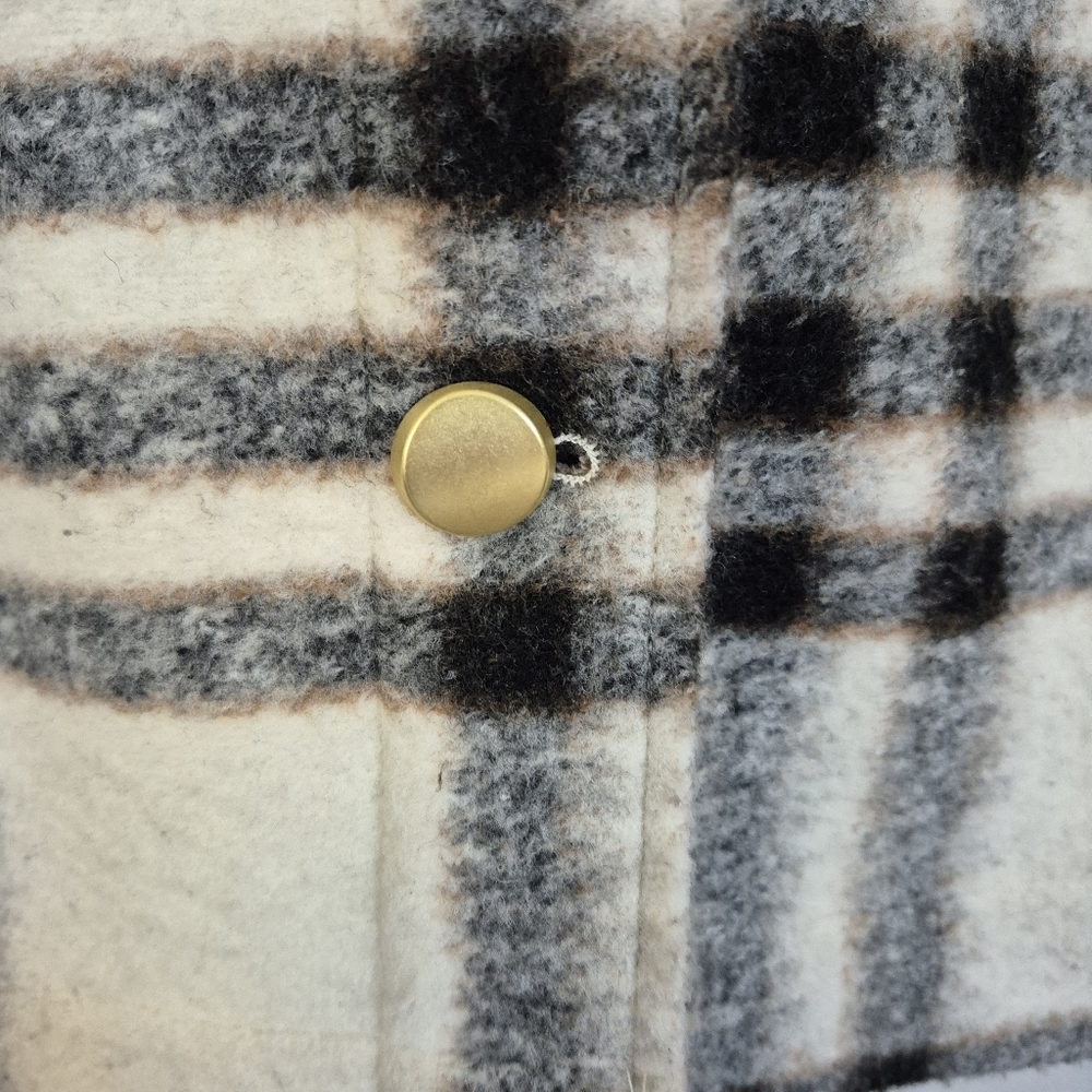 Joie So Soft Plaid Button Up Shacket Medium - Picture 11 of 11